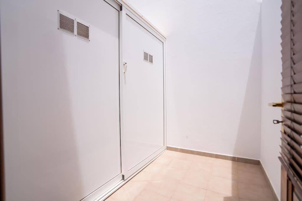Beautiful Home In Lanzarote 5 Mins From Marina بلايا بلانكا المظهر الخارجي الصورة
