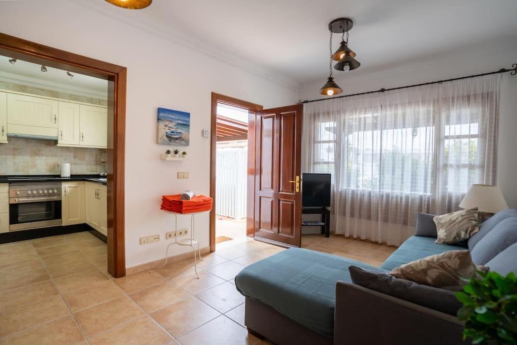 Beautiful Home In Lanzarote 5 Mins From Marina بلايا بلانكا المظهر الخارجي الصورة